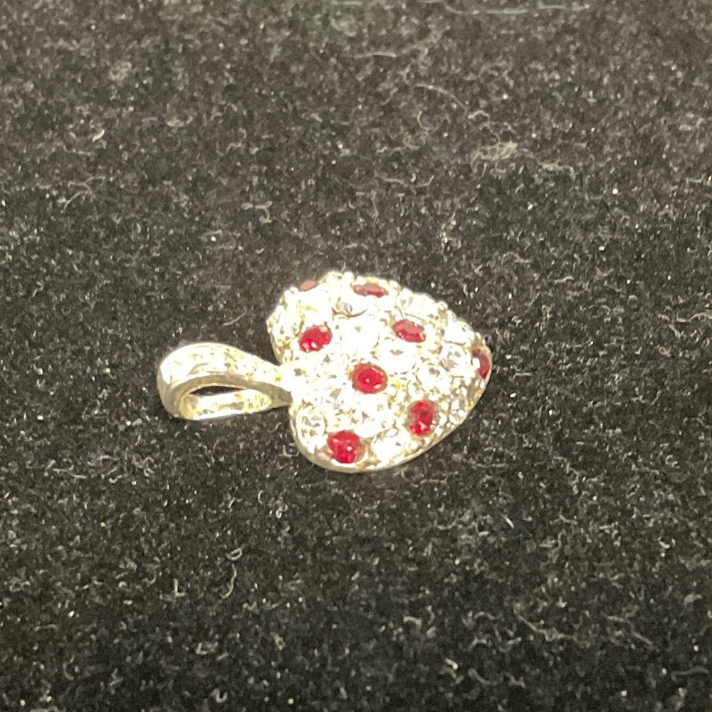 Rhinestone Heart Pendant - Picture 3 of 7